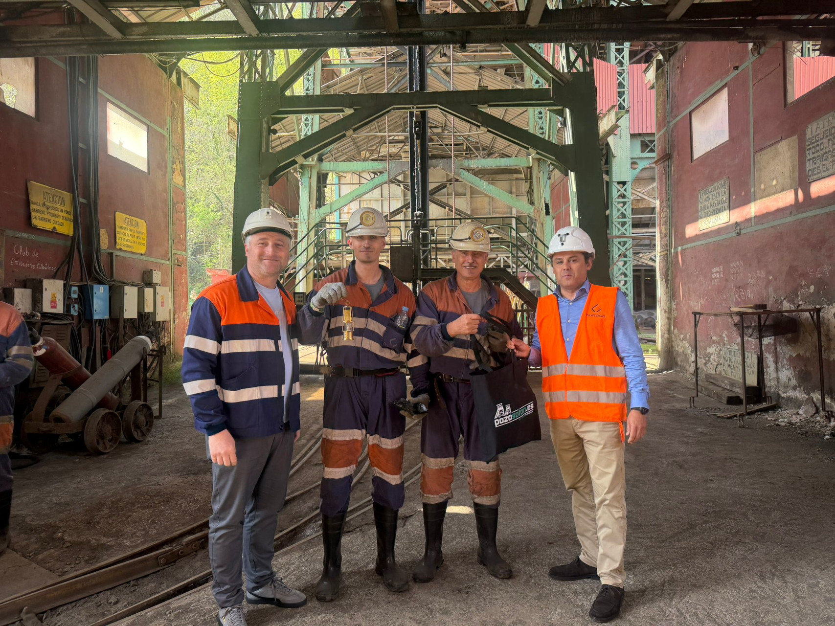 Hunosa - Pozo Sotón - 25.000 visitantes